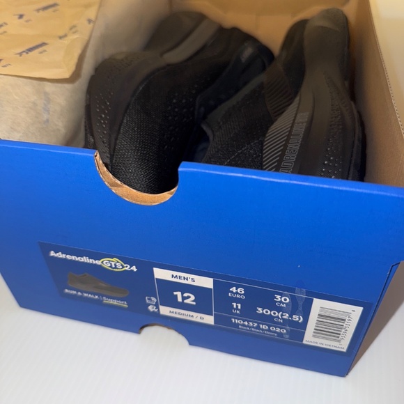 Brooks running shoes men size 12 all black - Picture 3 of 5